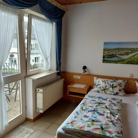 Wein- Und Gaestehaus Hermes-hoffmann トリッテンハイム