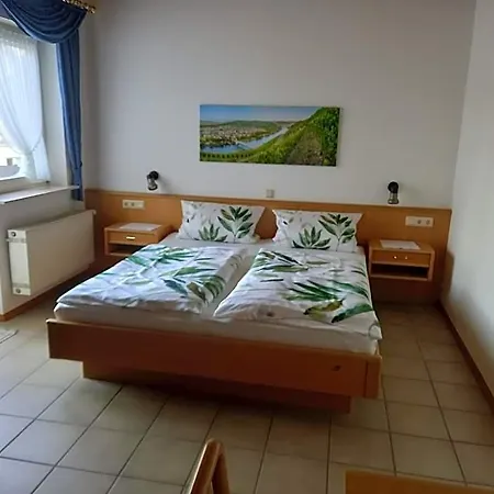 Bed & Breakfast Wein- Und Gaestehaus Hermes-hoffmann